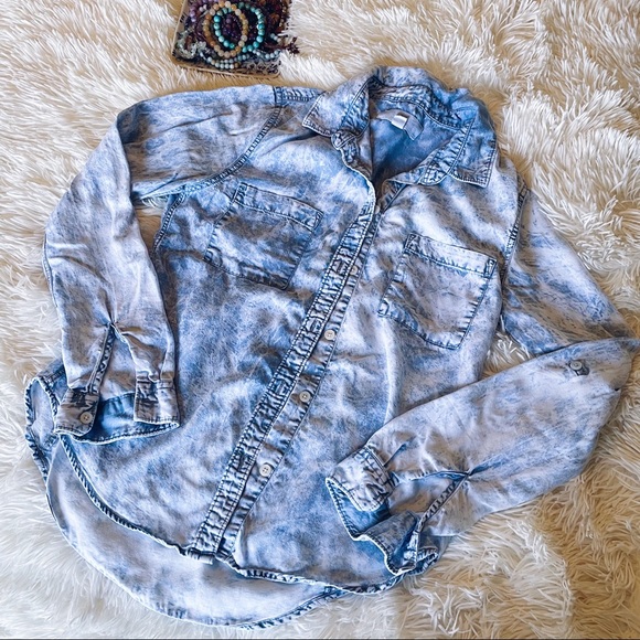 Thread & Supply Tops - Stone Wash Button Down